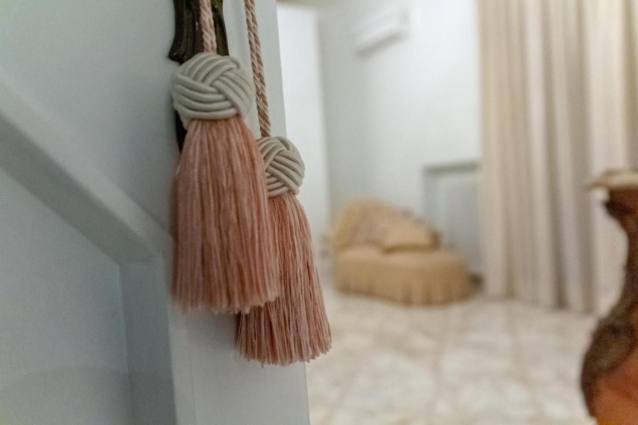 Interno 9 Hotell Bari Exteriör bild